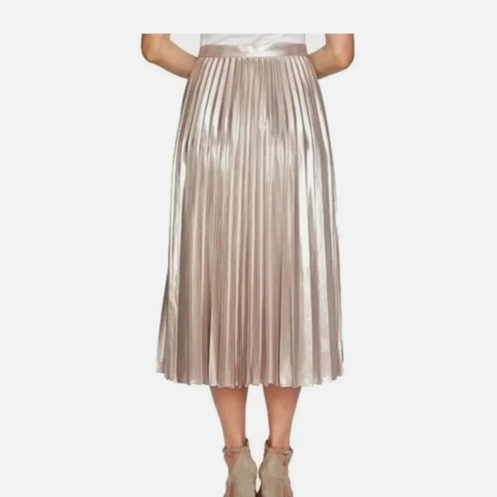 1.State Silver Metallic Accordion Plezted Midi Skirt Size 6